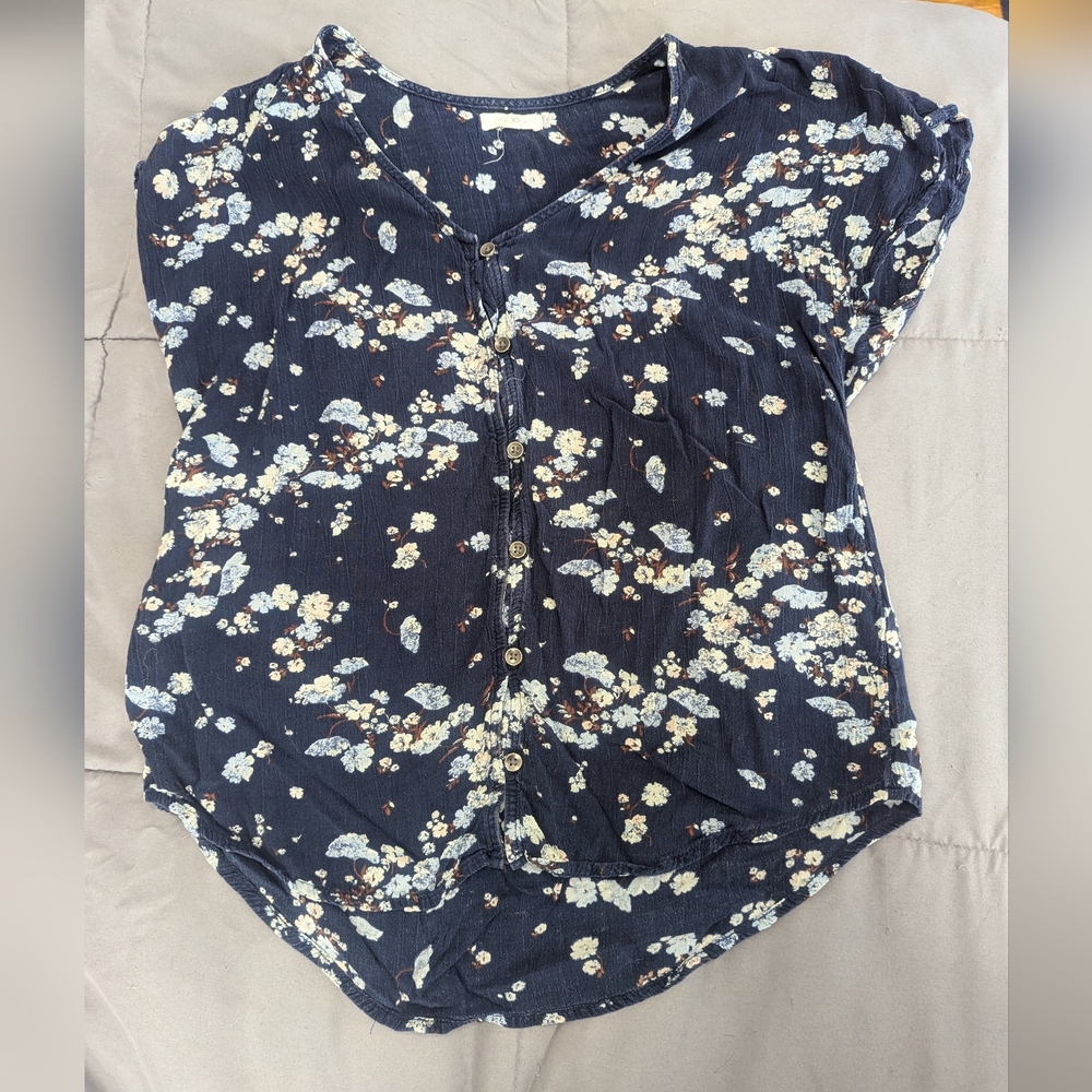 Maurices casual floral print shirt
